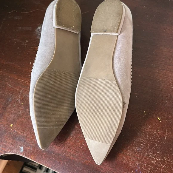 Women's taupe flats - Picture 3 of 3